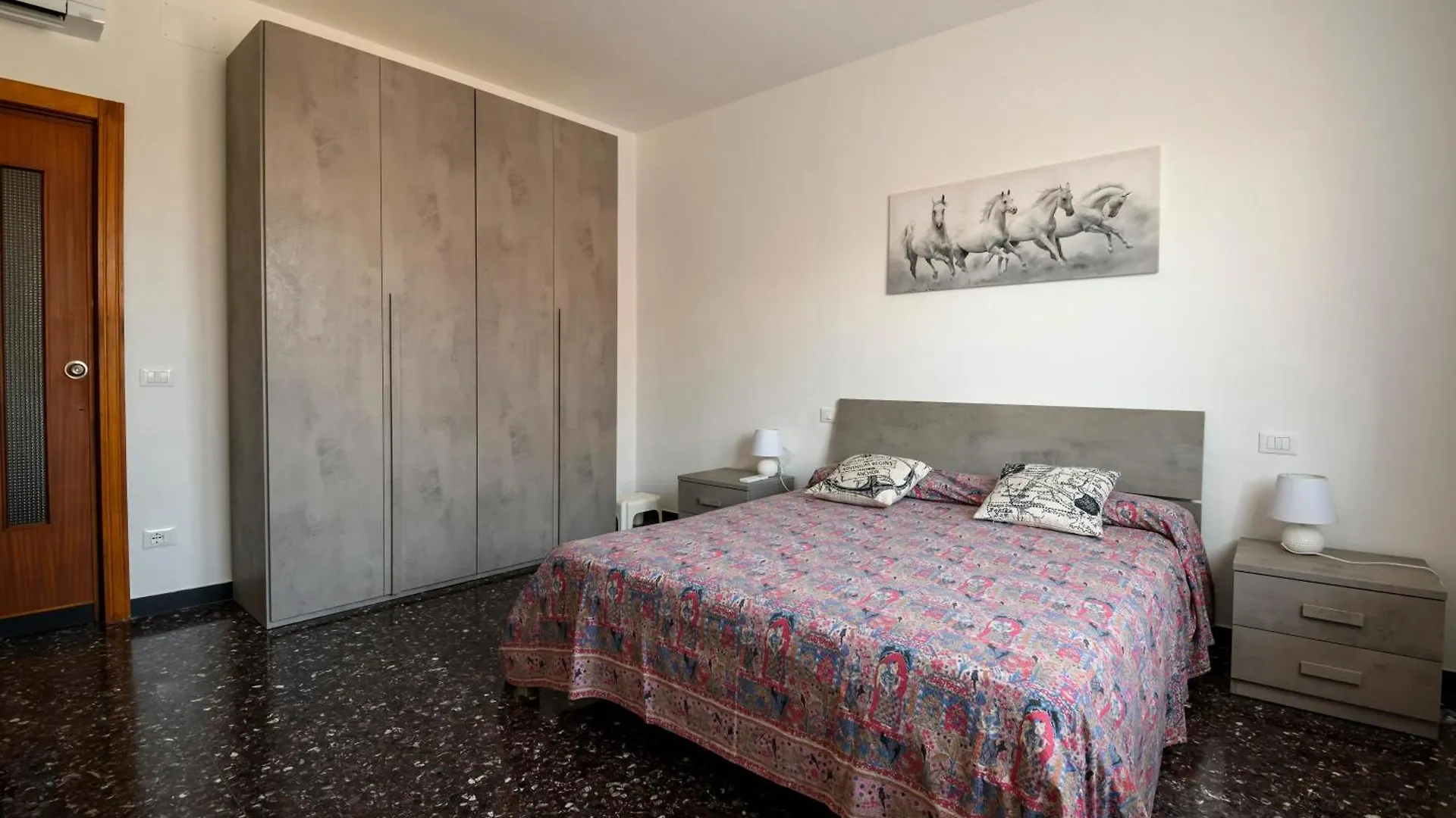 Apartment Chiwi'S Home 2 Vado Ligure