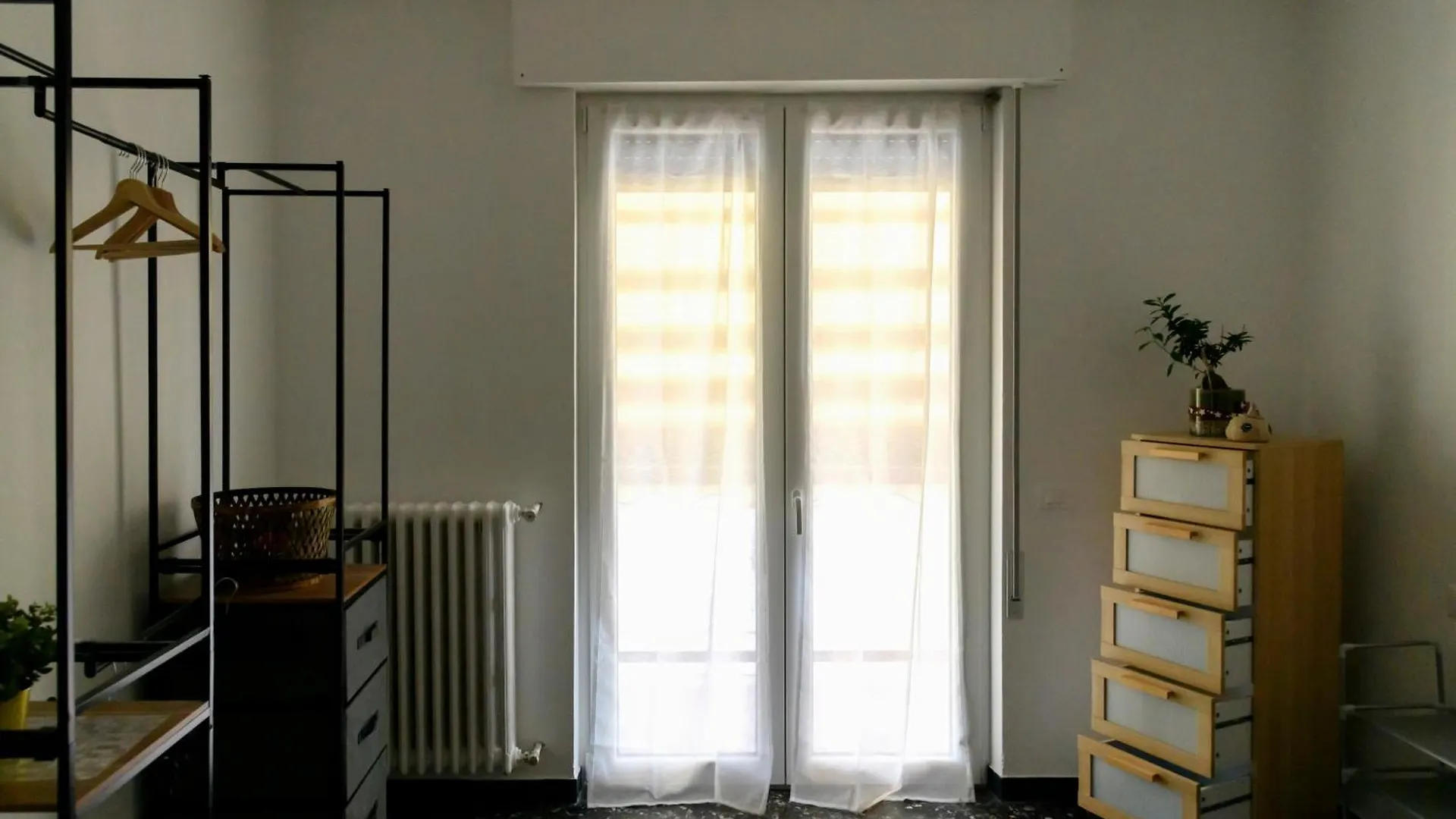 Chiwi'S Home 2 Vado Ligure